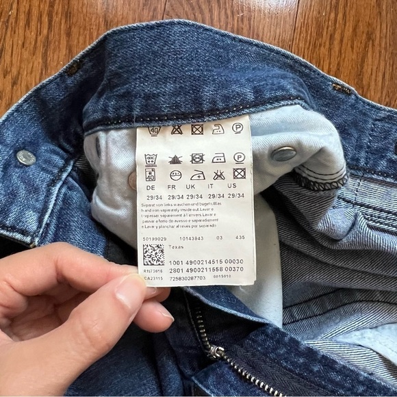 Hugo Boss Regular Fit Straight Leg Stretch Denim Jeans Medium Blue Wash - US  29 - Picture 11 of 16